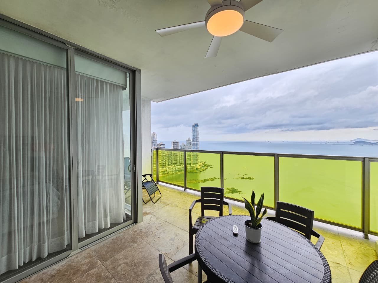 Venta de apartamento en PH Yoo & arts Tower, Avenida Balboa