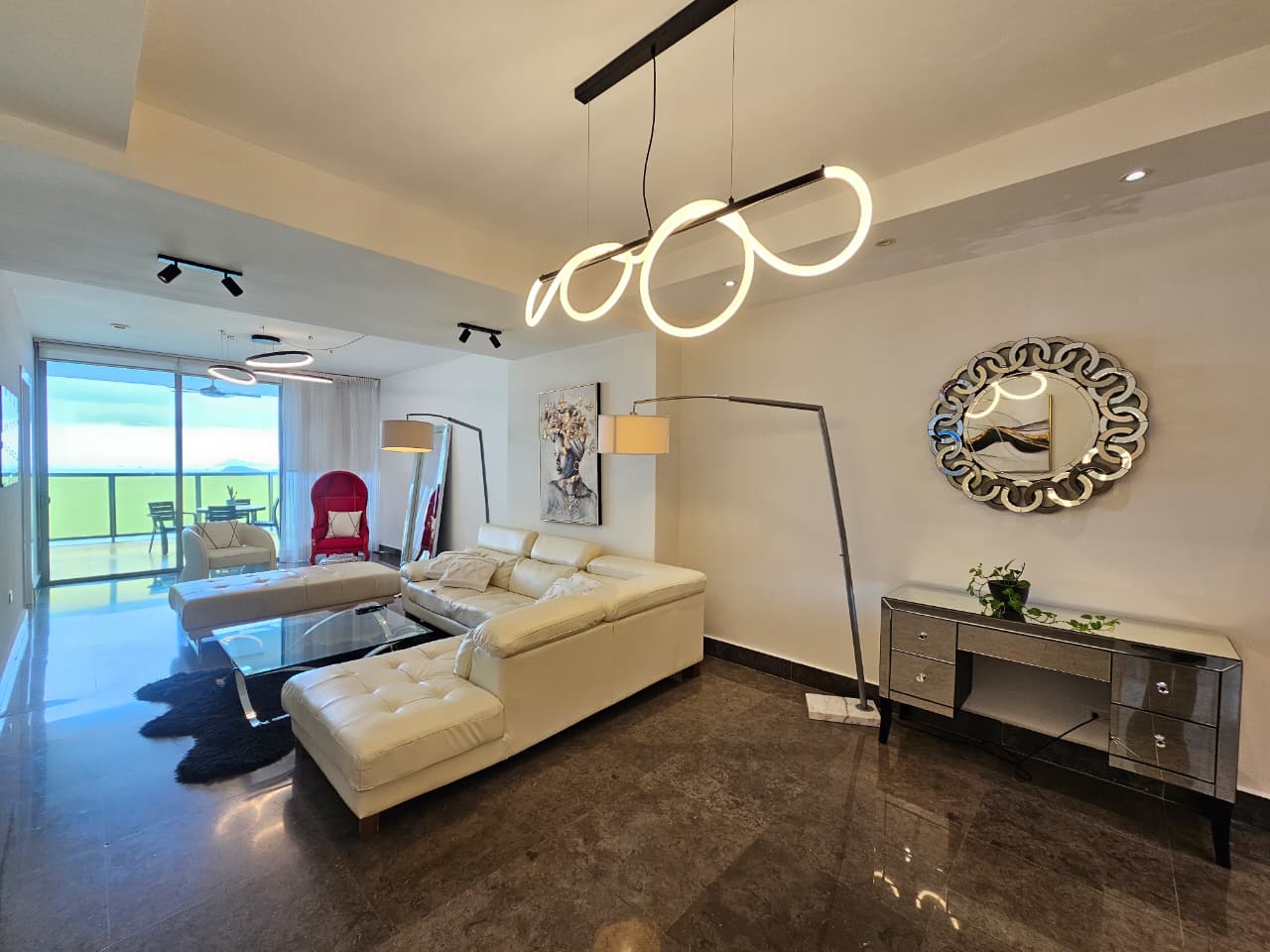 Venta de apartamento en PH Yoo & arts Tower, Avenida Balboa