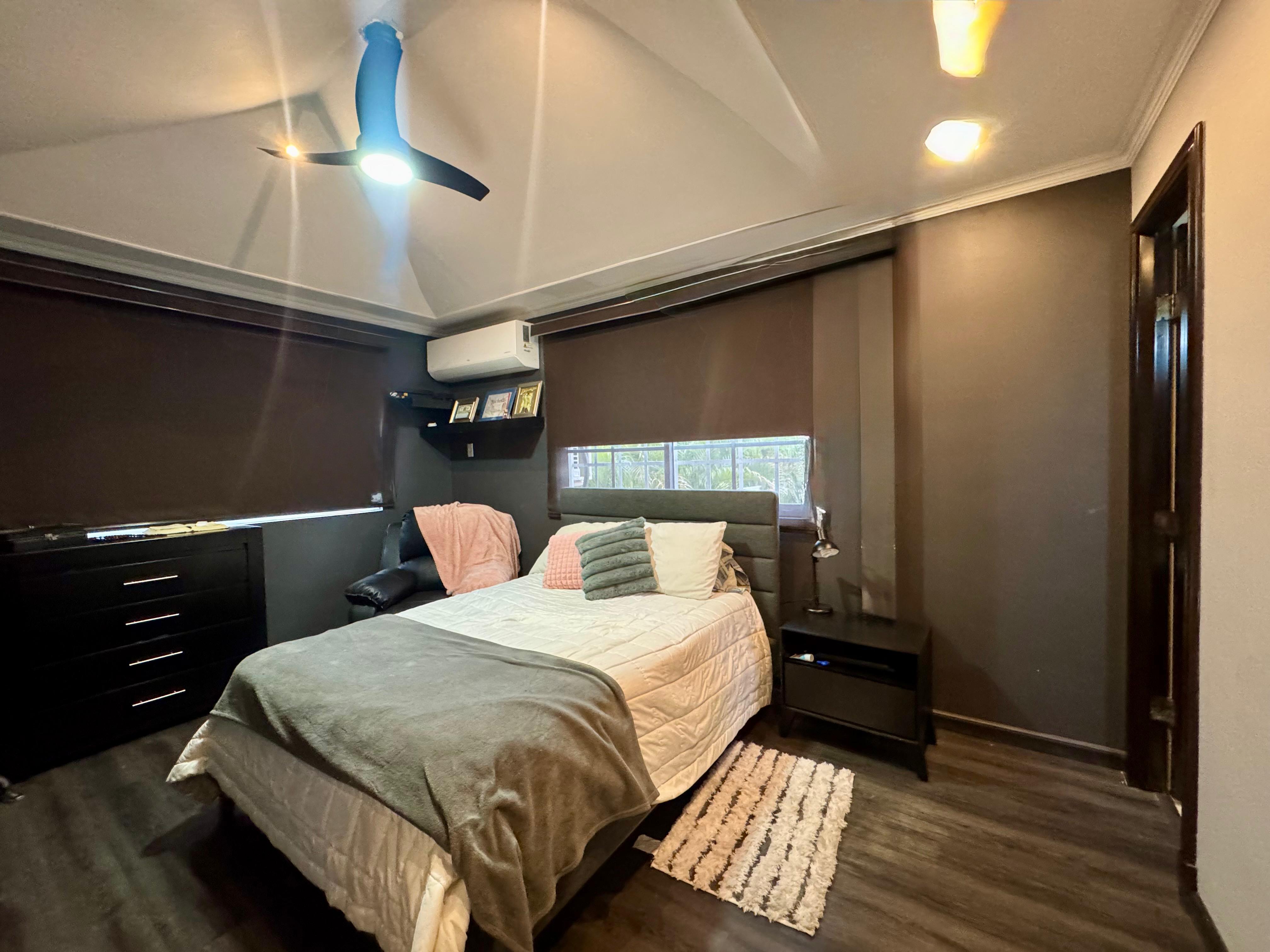 Venta de Casa en PH Costa Bella, Costa del Este