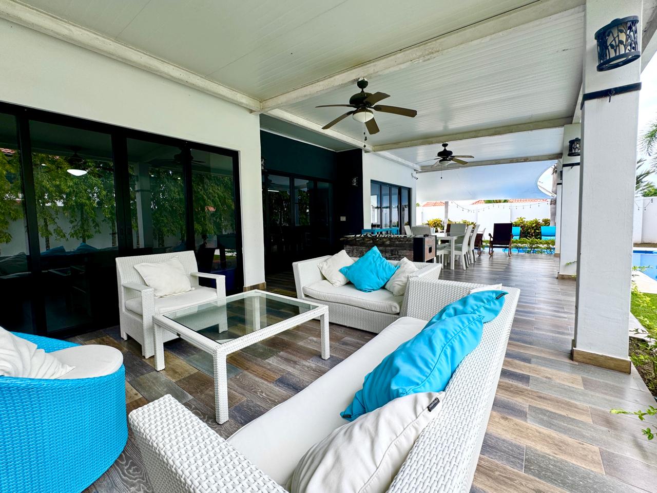 Venta de Casa de Playa en Quintas Sol y Mar, Vía Buenaventura