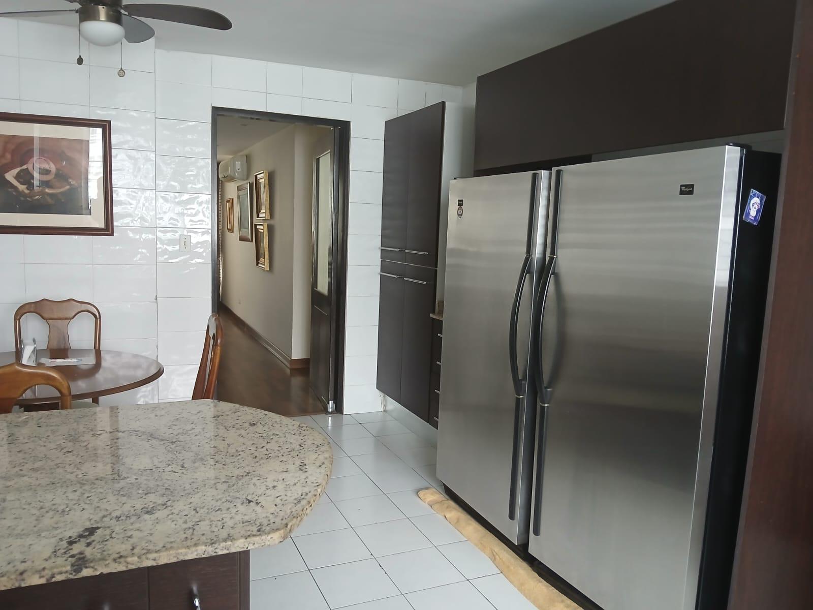 Venta de Apartamento en PH Costa del Mar, Avenida Balboa