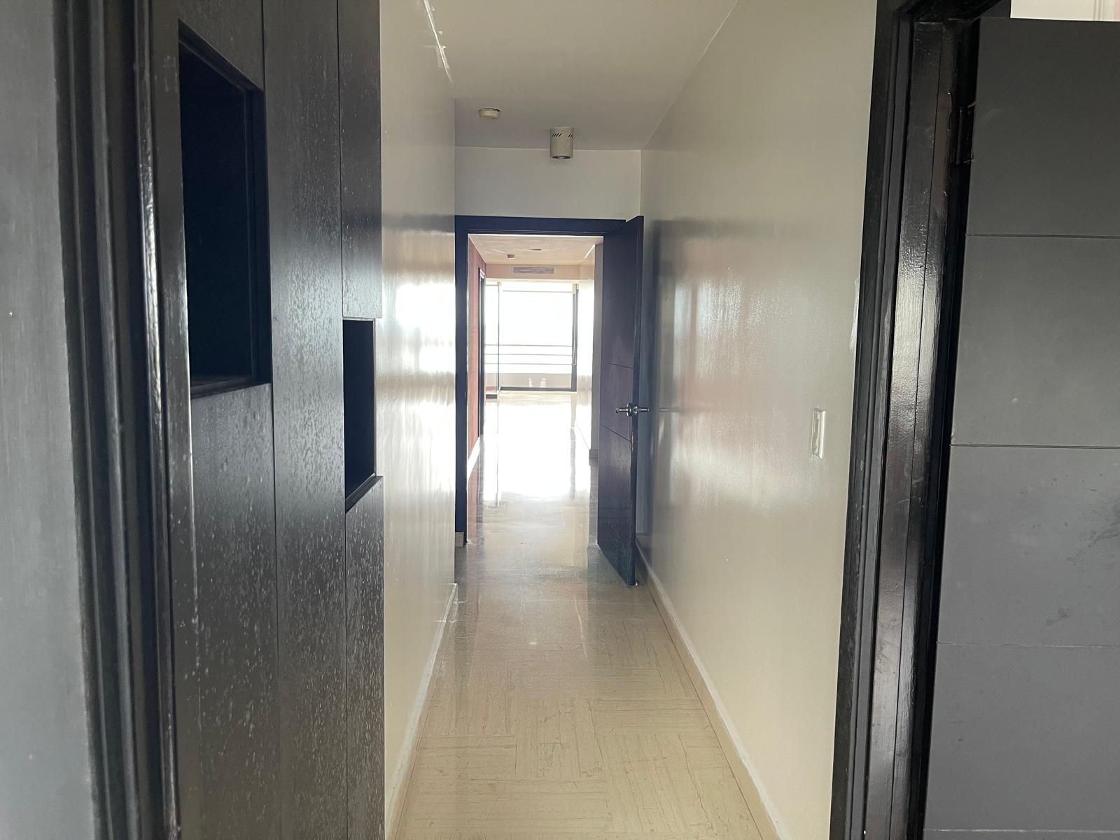 Venta de Apartamento en PH Los Delfines, Avenida Balboa
