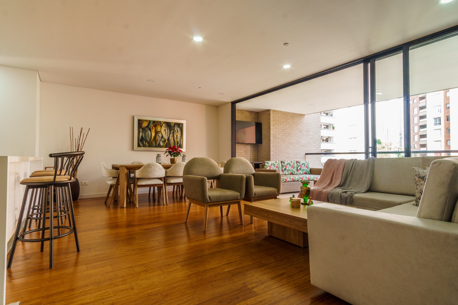VENDO APARTAMENTO EL POBLADO SANTA MARIA DE LOS ANGELES