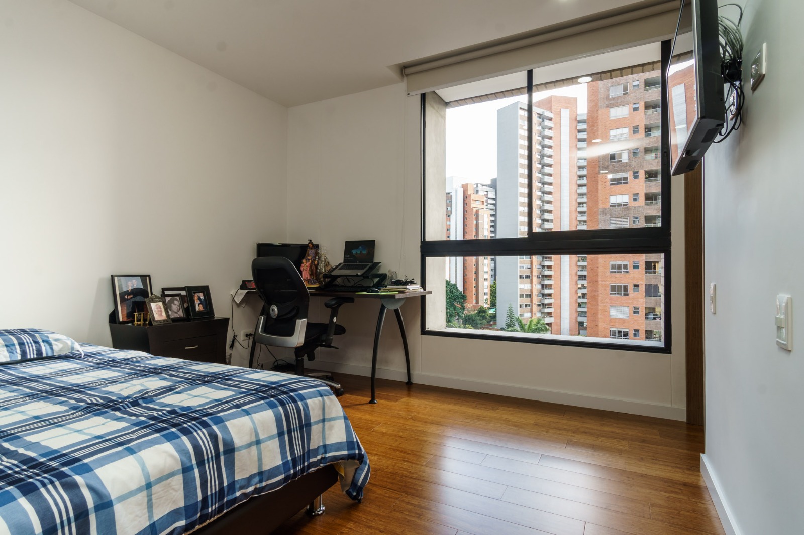 VENDO APARTAMENTO EL POBLADO SANTA MARIA DE LOS ANGELES
