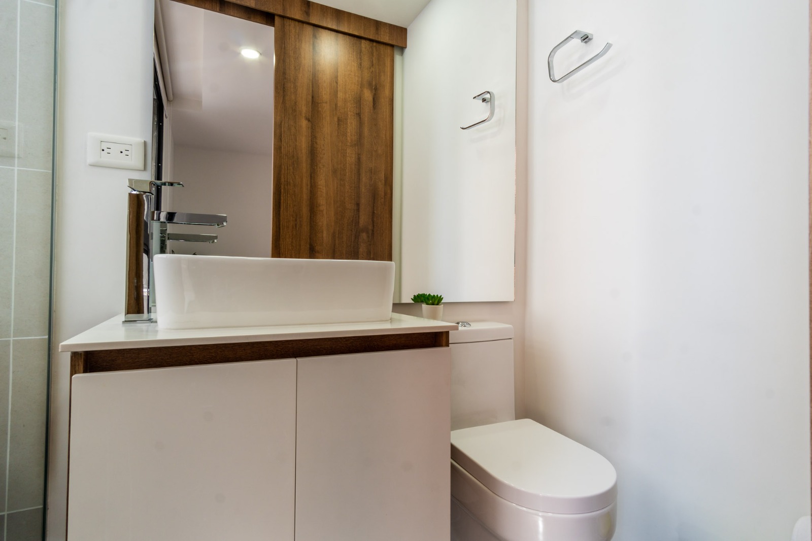 VENDO APARTAMENTO EL POBLADO SANTA MARIA DE LOS ANGELES