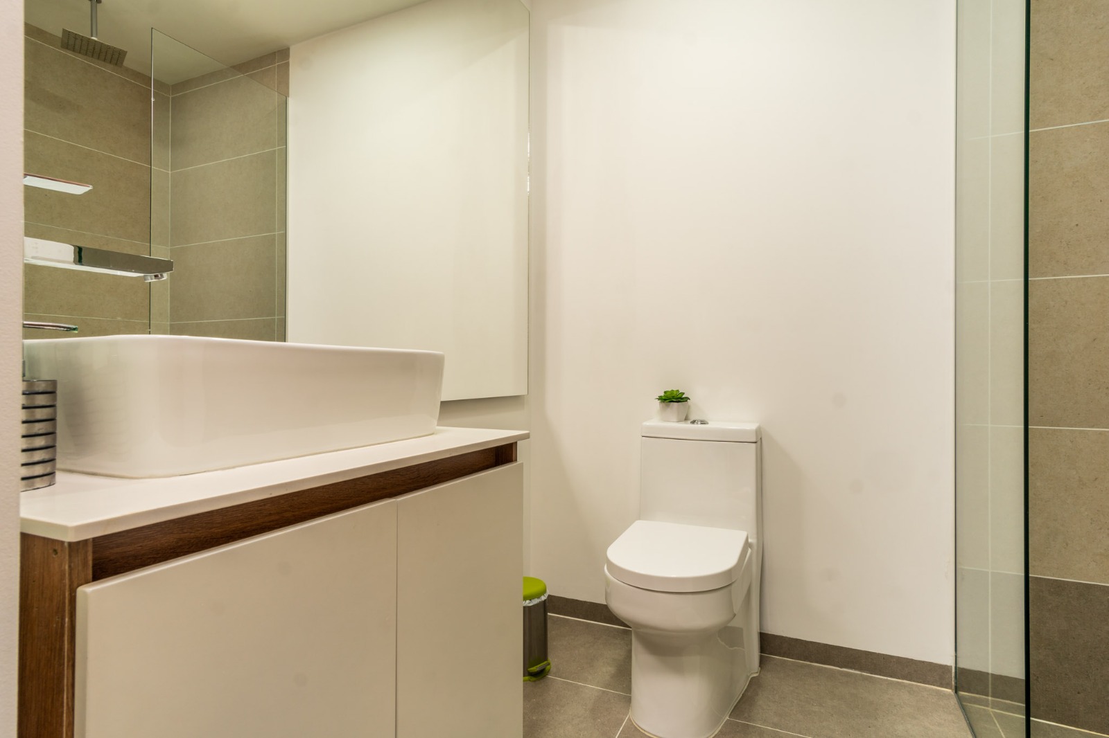 VENDO APARTAMENTO EL POBLADO SANTA MARIA DE LOS ANGELES