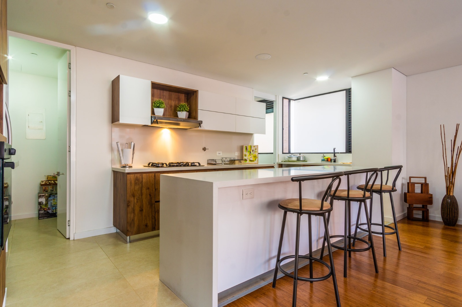VENDO APARTAMENTO EL POBLADO SANTA MARIA DE LOS ANGELES