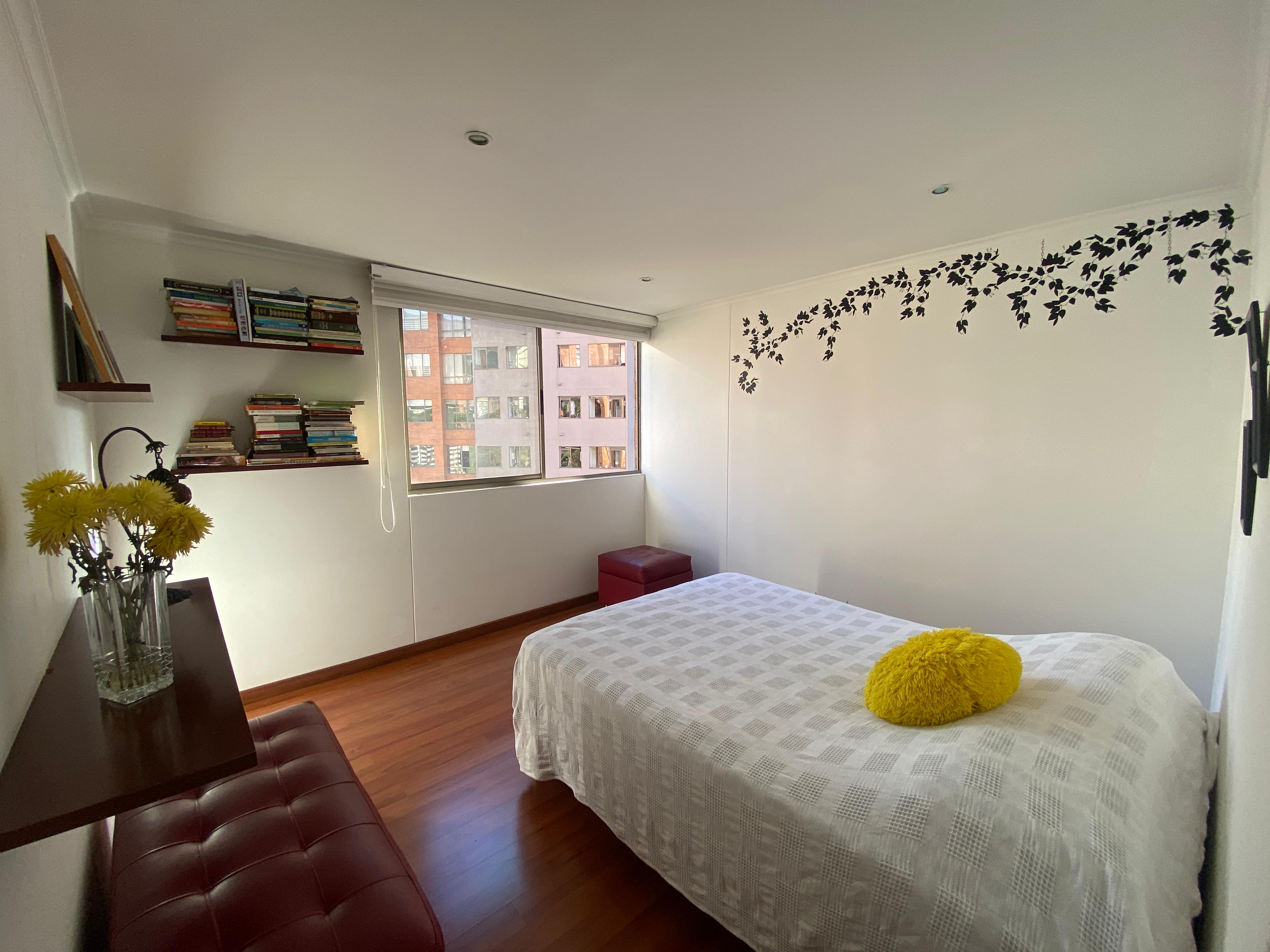 VENDO APARTAMENTO EL POBLADO SANTA MARIA DE LOS ANGELES