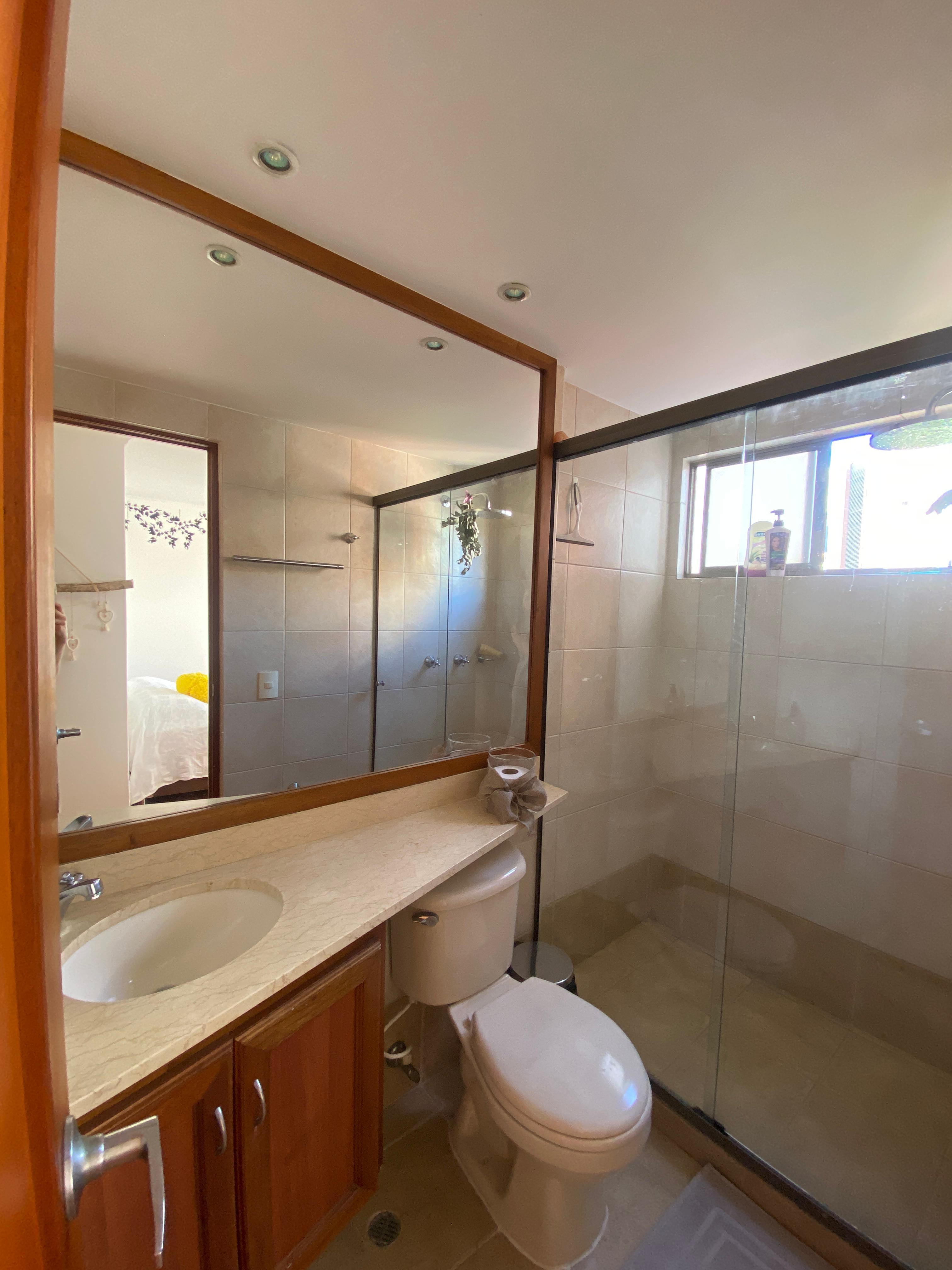 VENDO APARTAMENTO EL POBLADO SANTA MARIA DE LOS ANGELES