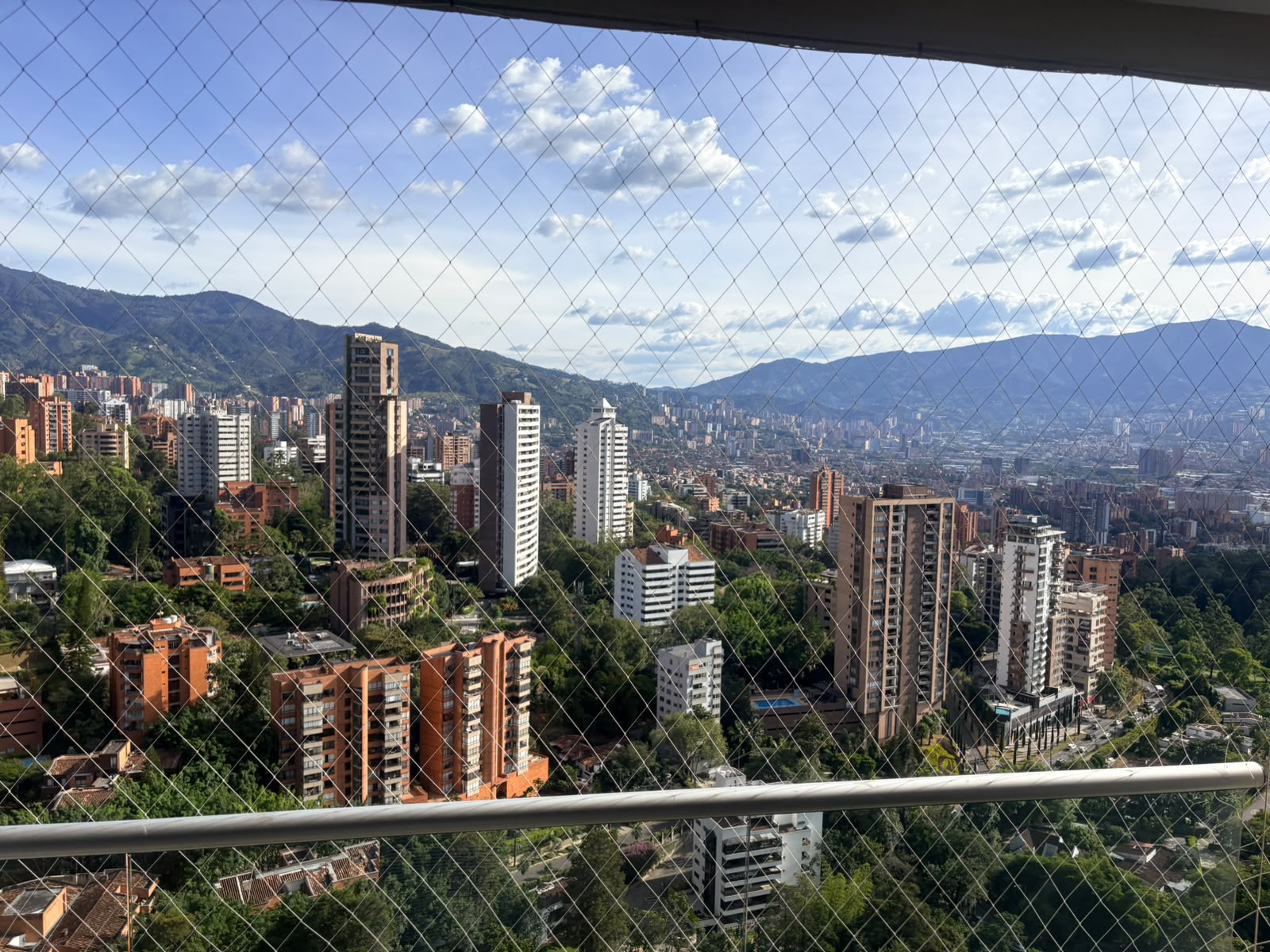 VENTA SUPER APARTAMENTO ALTOS DEL POBLADO