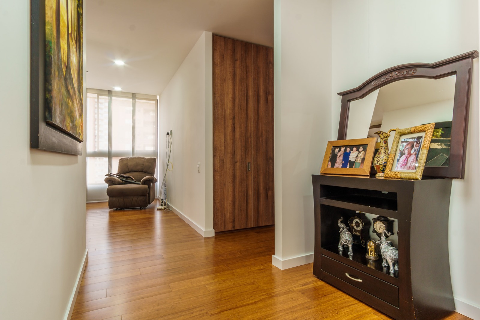 VENDO APARTAMENTO EL POBLADO SANTA MARIA DE LOS ANGELES