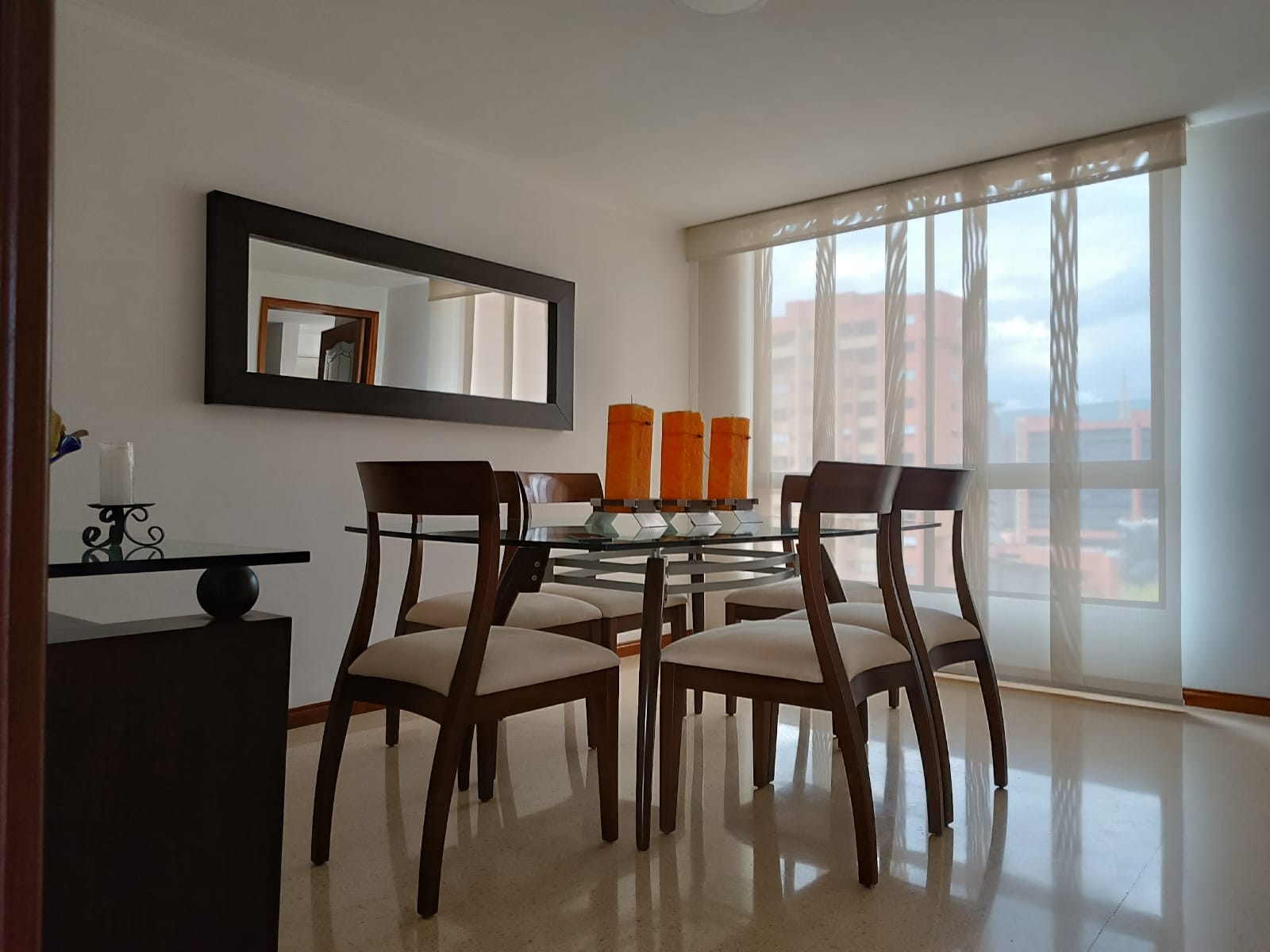 VENDO APARTAMENTO TESORO POBLADO