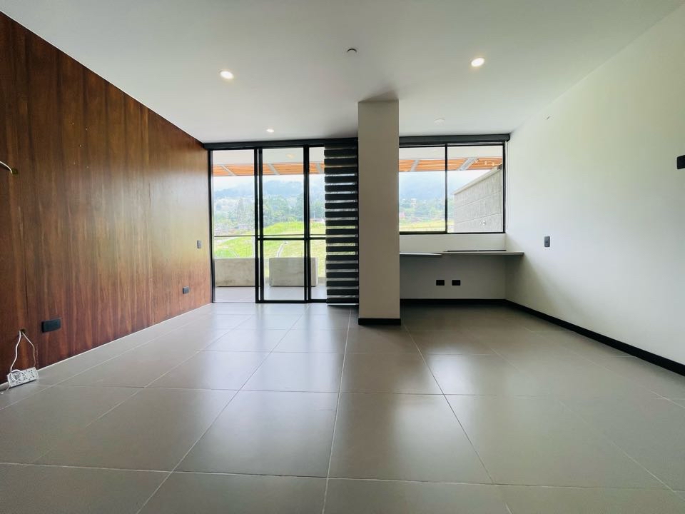 Apartamento para alquiler en el escobero 80 metros