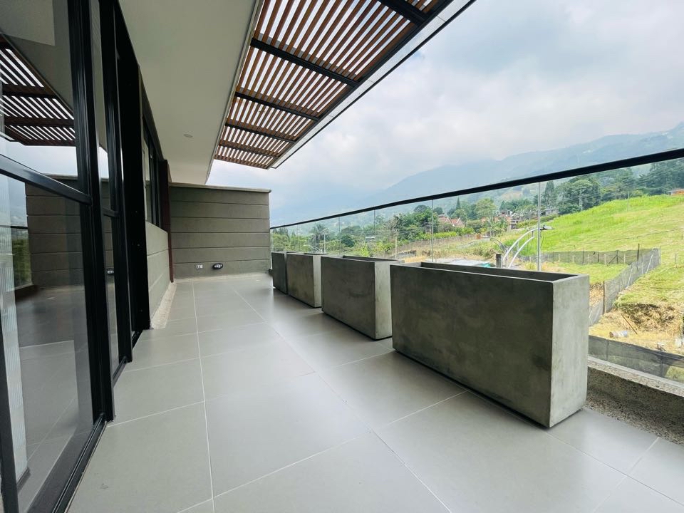 Apartamento para alquiler en el escobero 80 metros