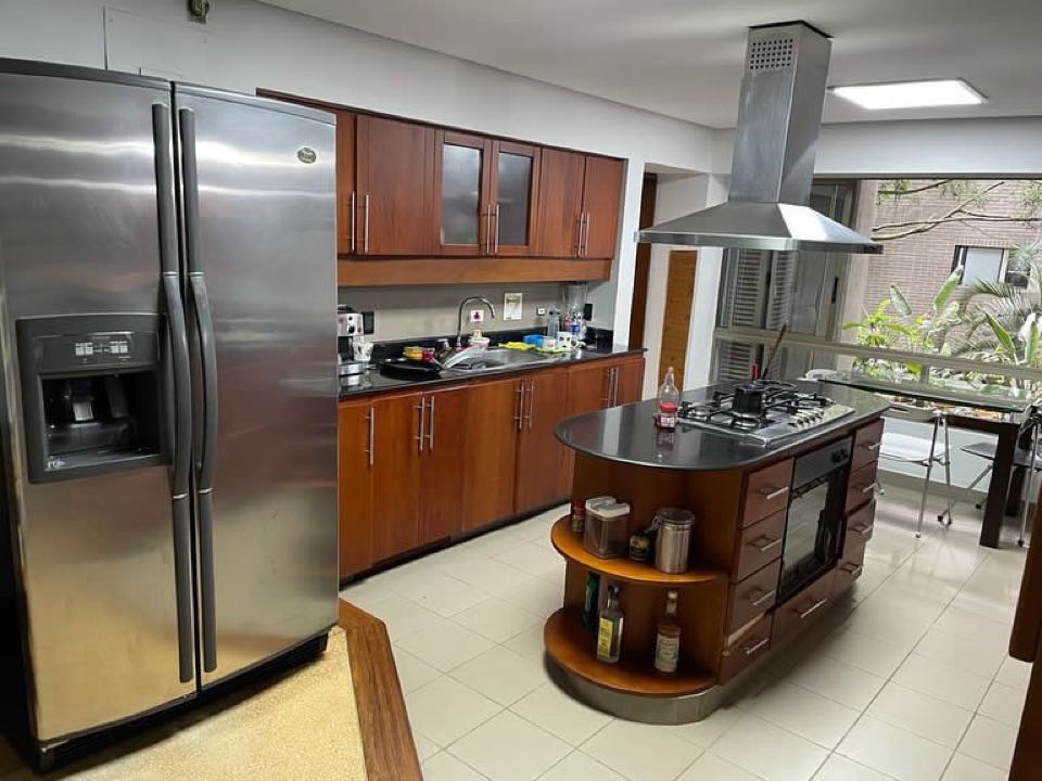 Apartamento para compra o arriendo en El Poblado