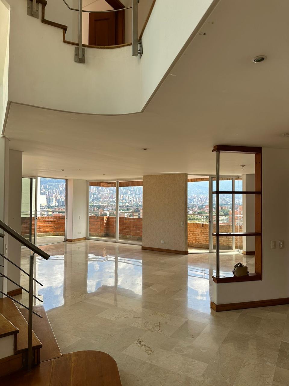Penthouse laureles 500 metros