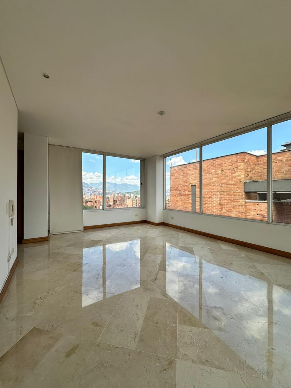 Penthouse laureles 500 metros