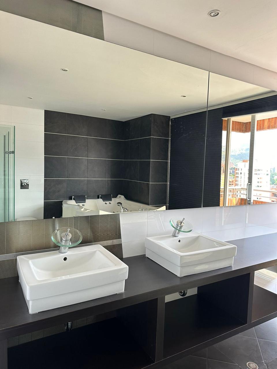 Penthouse laureles 500 metros