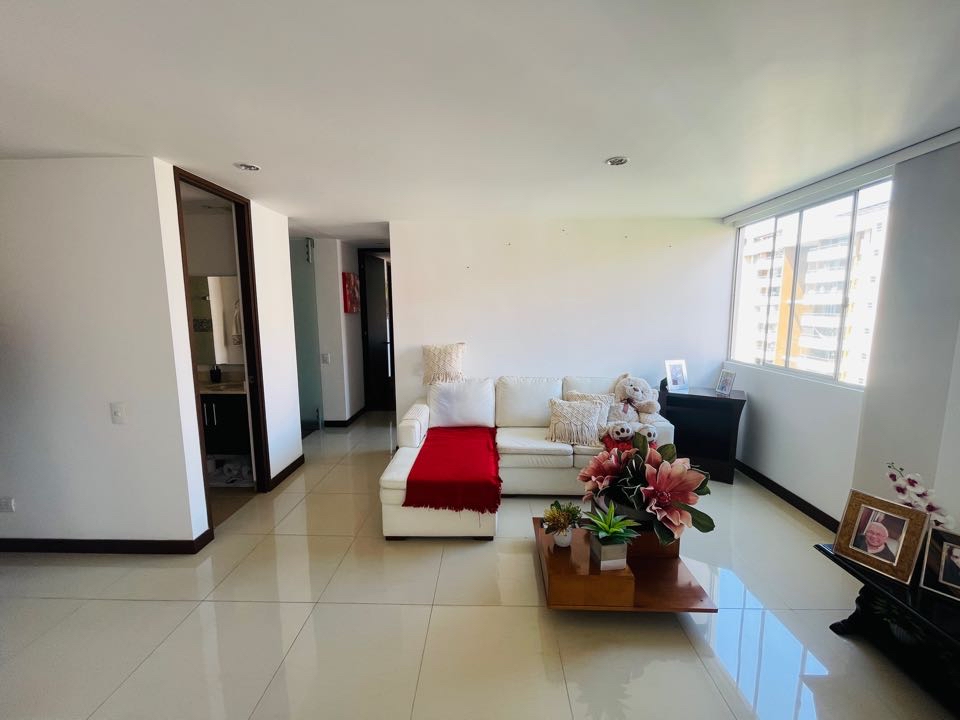 Apartamento en alquiler en la loma del esmeraldal