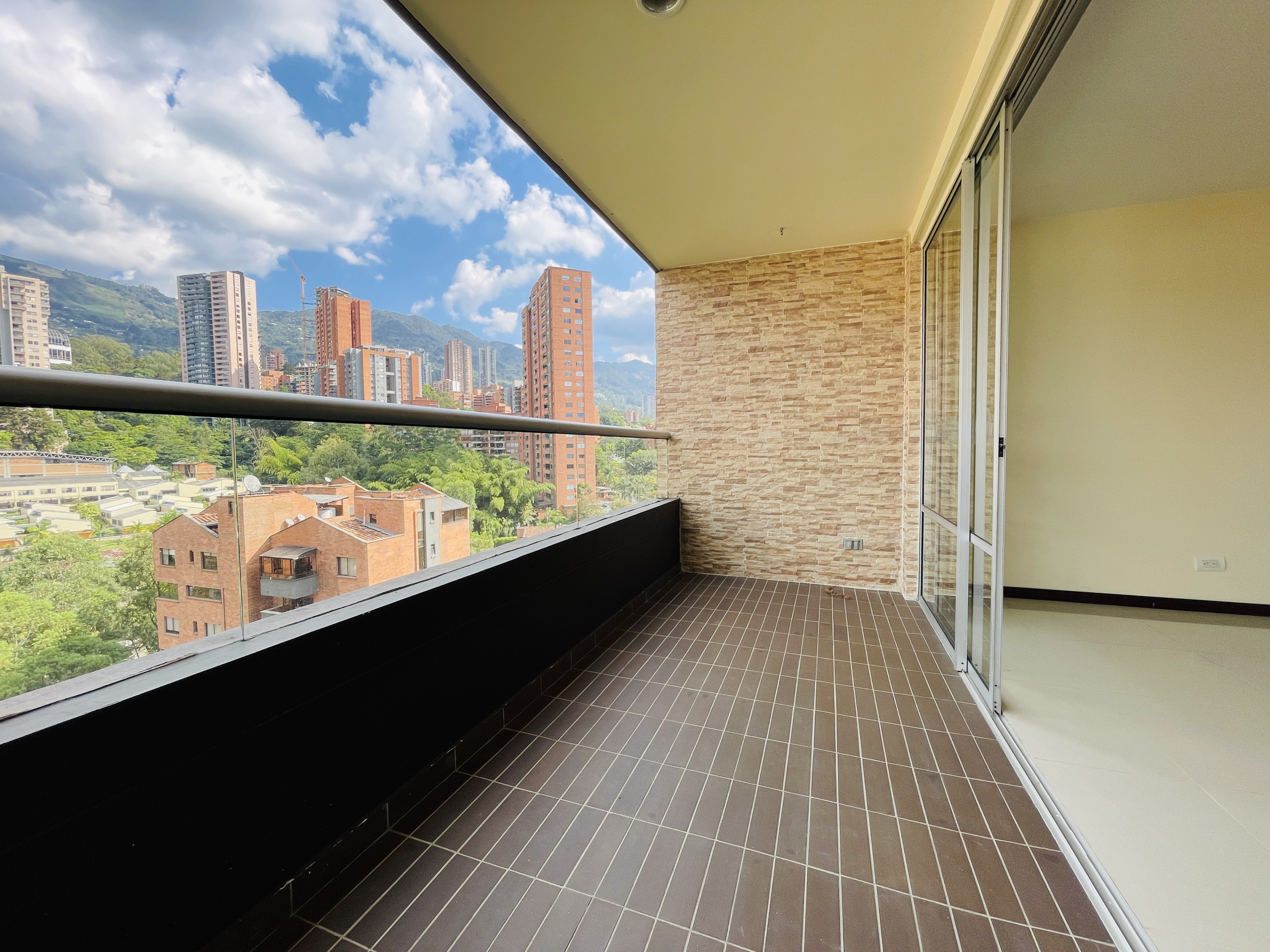 Apartamento para alquiler en la inferior