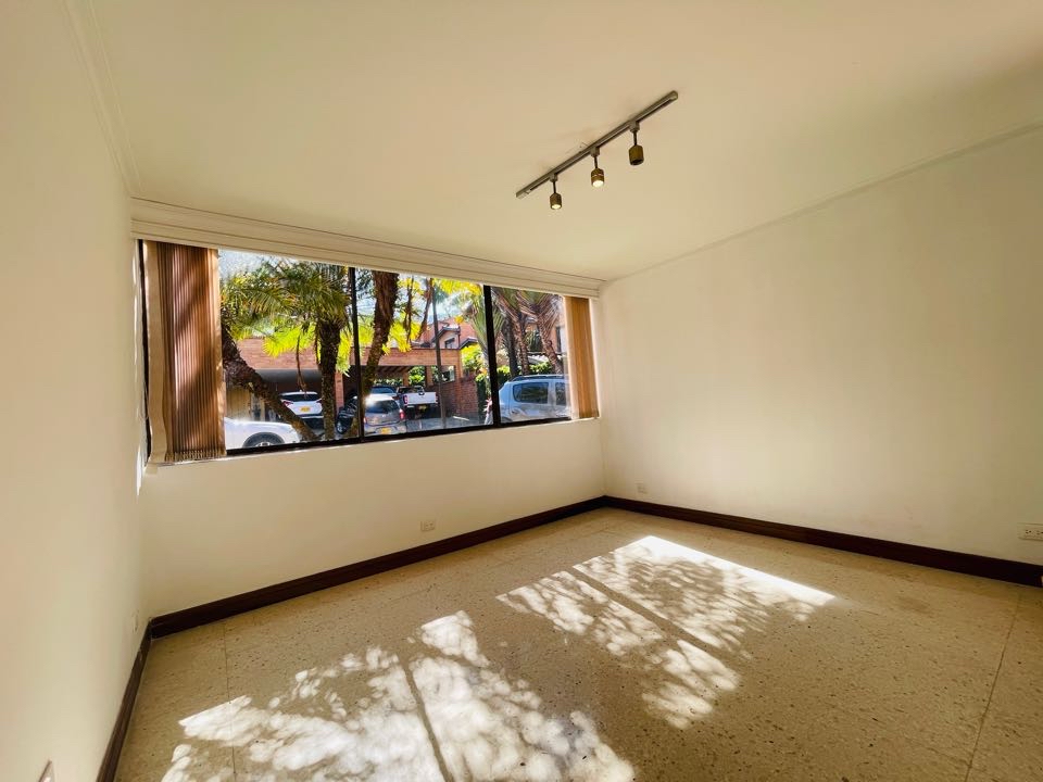 Casa en el poblado para la venta o alquiler