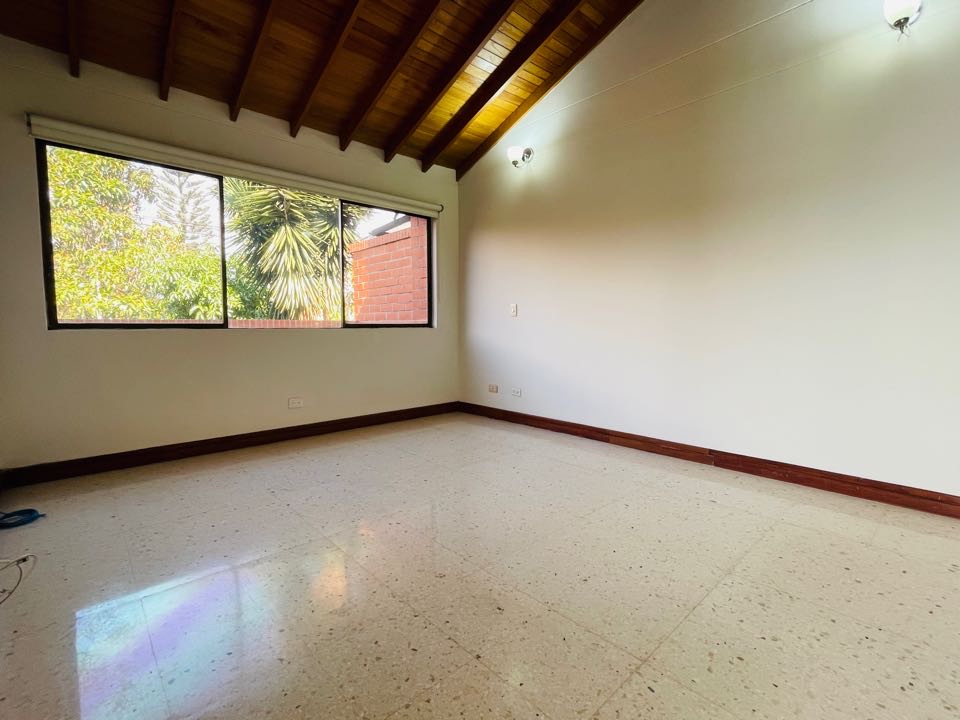 Casa en el poblado para la venta o alquiler