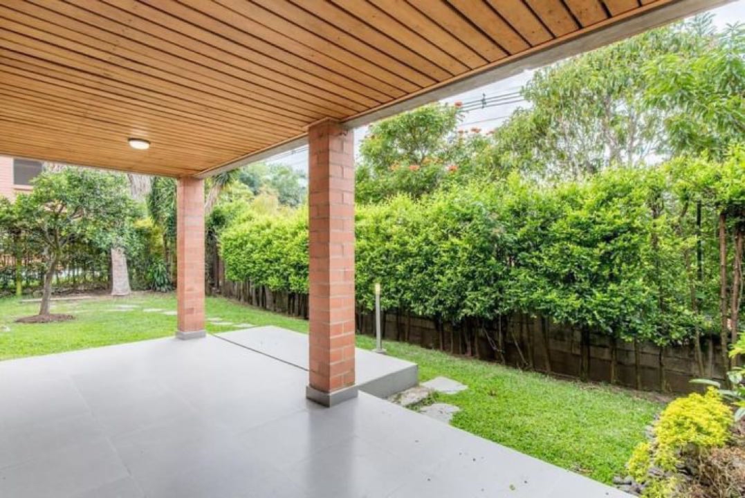 Casa en el poblado para la venta o alquiler