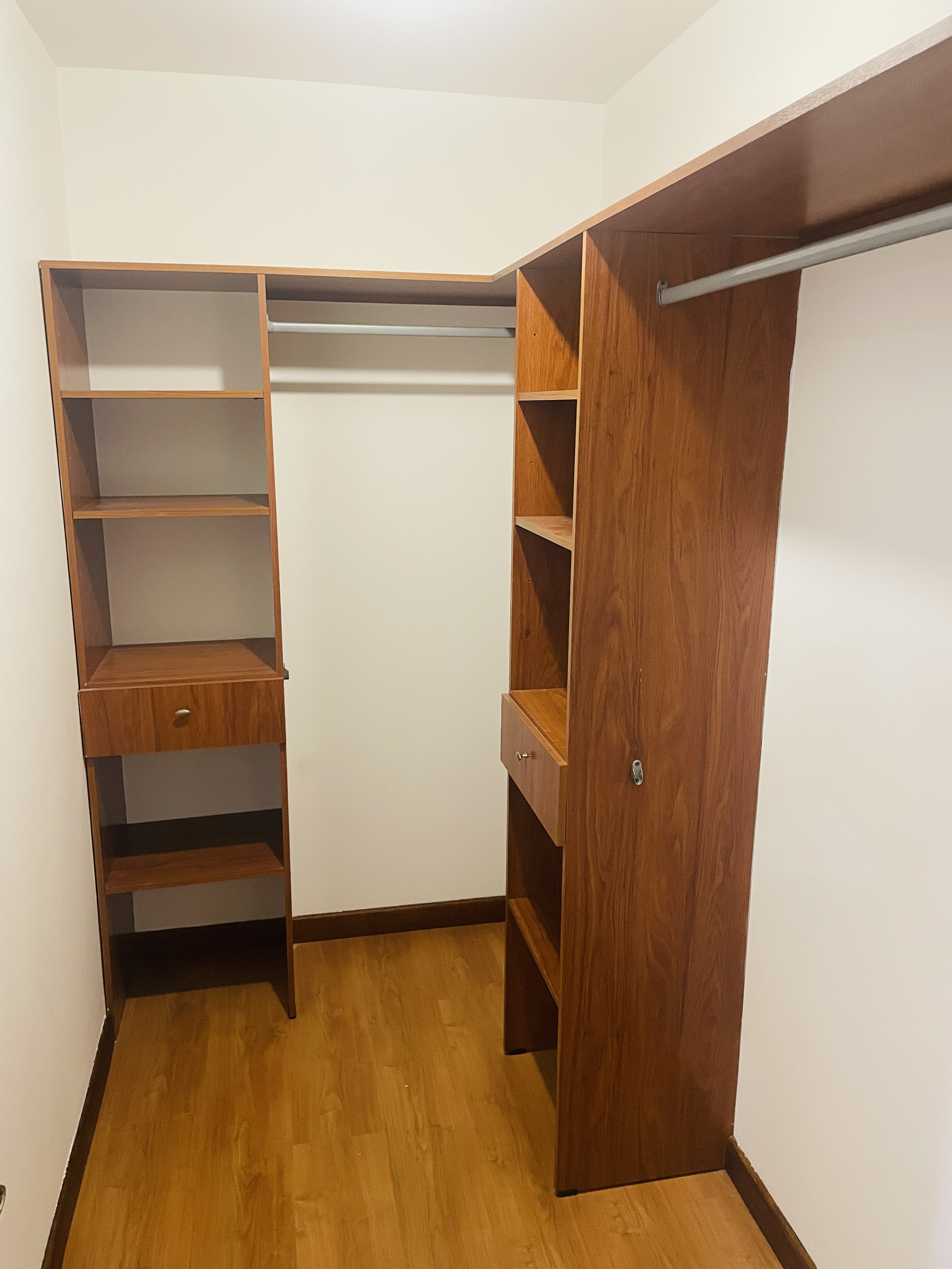 Apartamento para alquiler en milla de oro