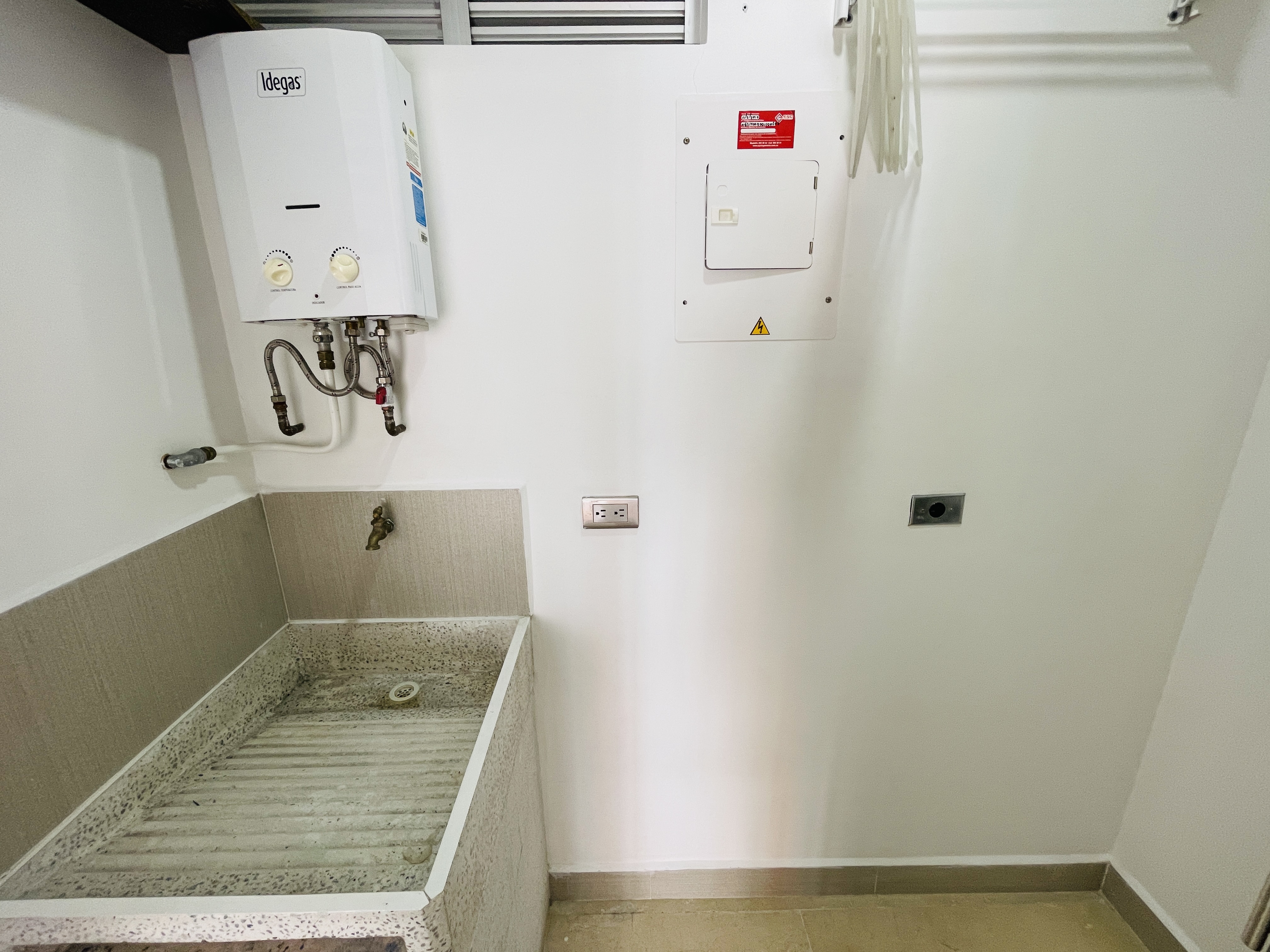 Excelente apartaestudio para alquiler en Sabaneta