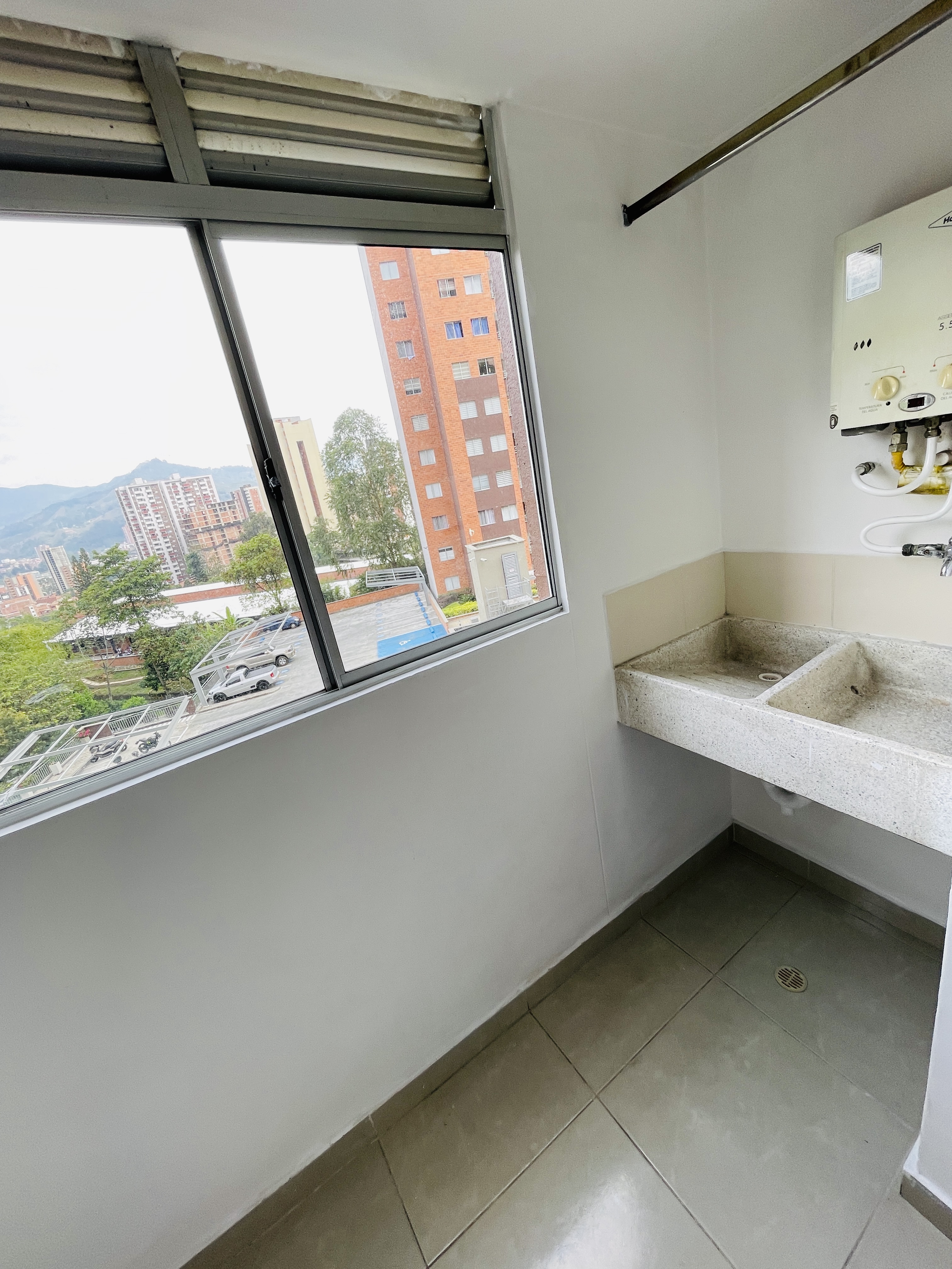 Apartamento para alquilar en sabaneta sector el Carmelo