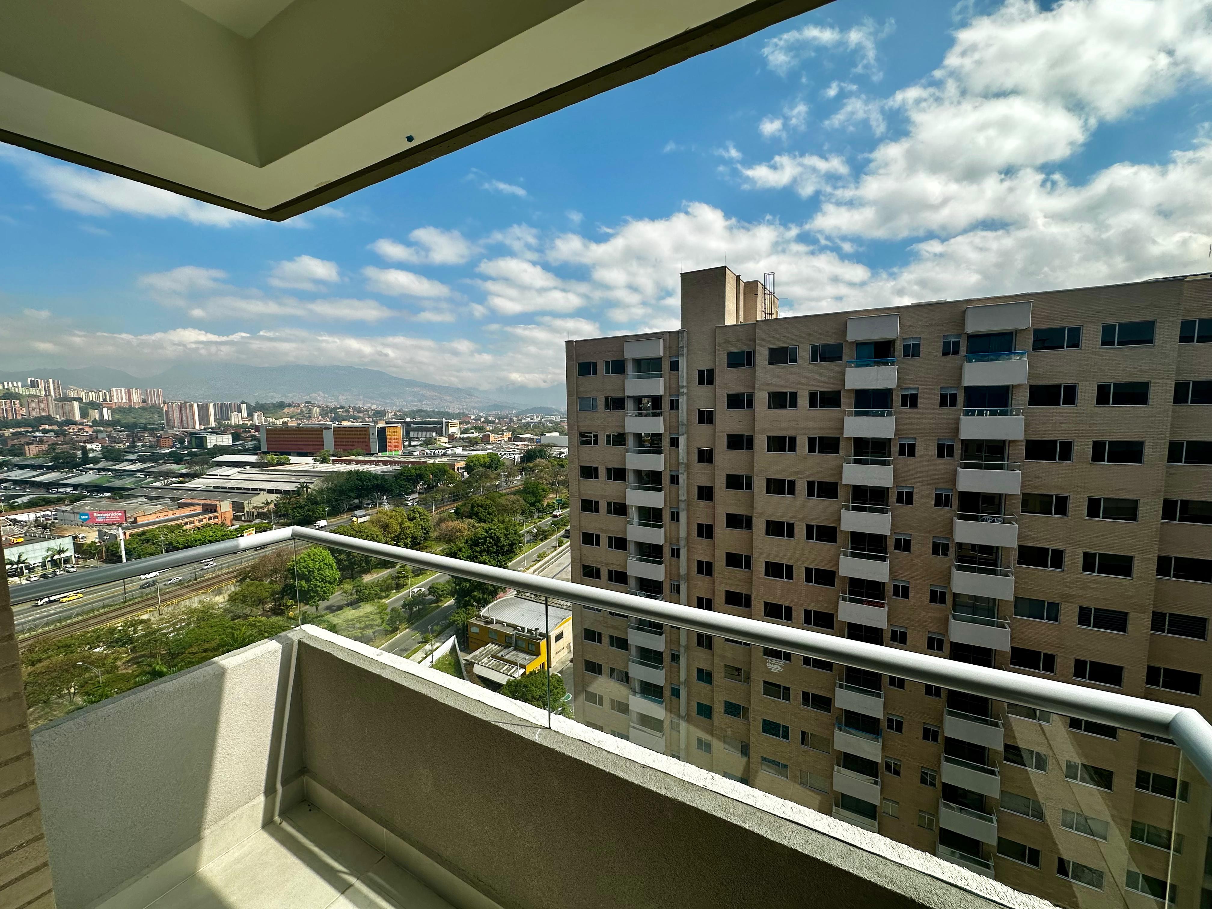 Apartamento alquiler en Envigado para estrenar