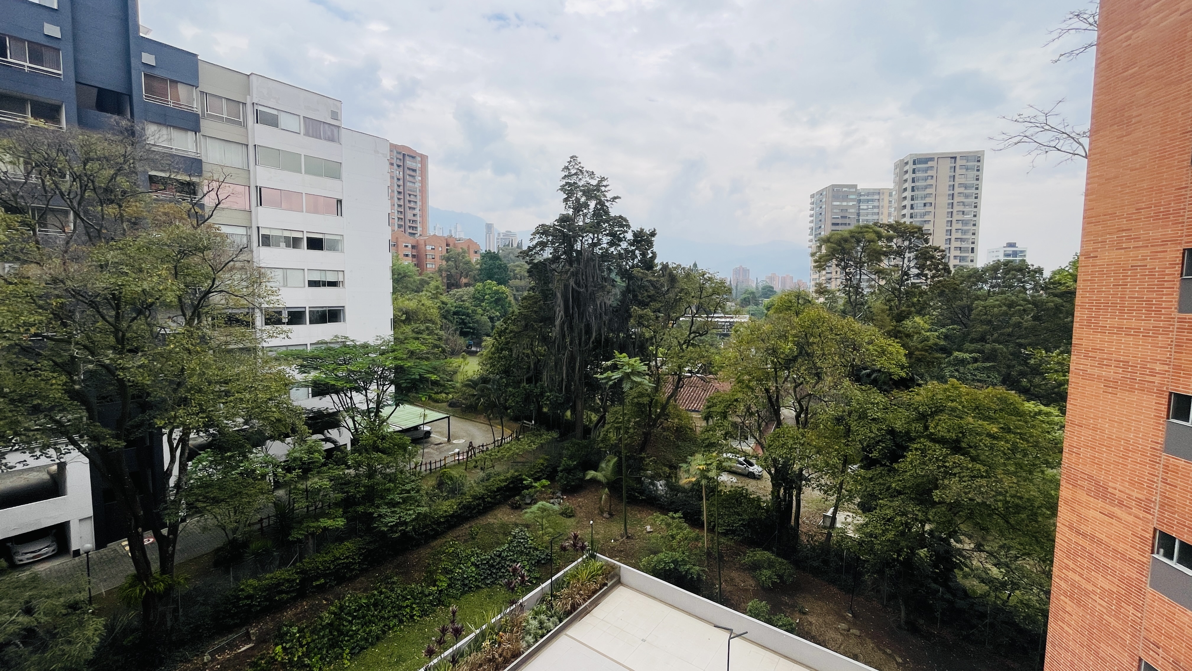 Apartamento para alquiler cerca a Santa Fe