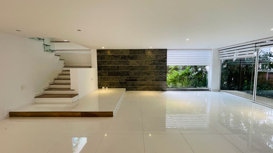 Excelente casa para alquiler en Envigado