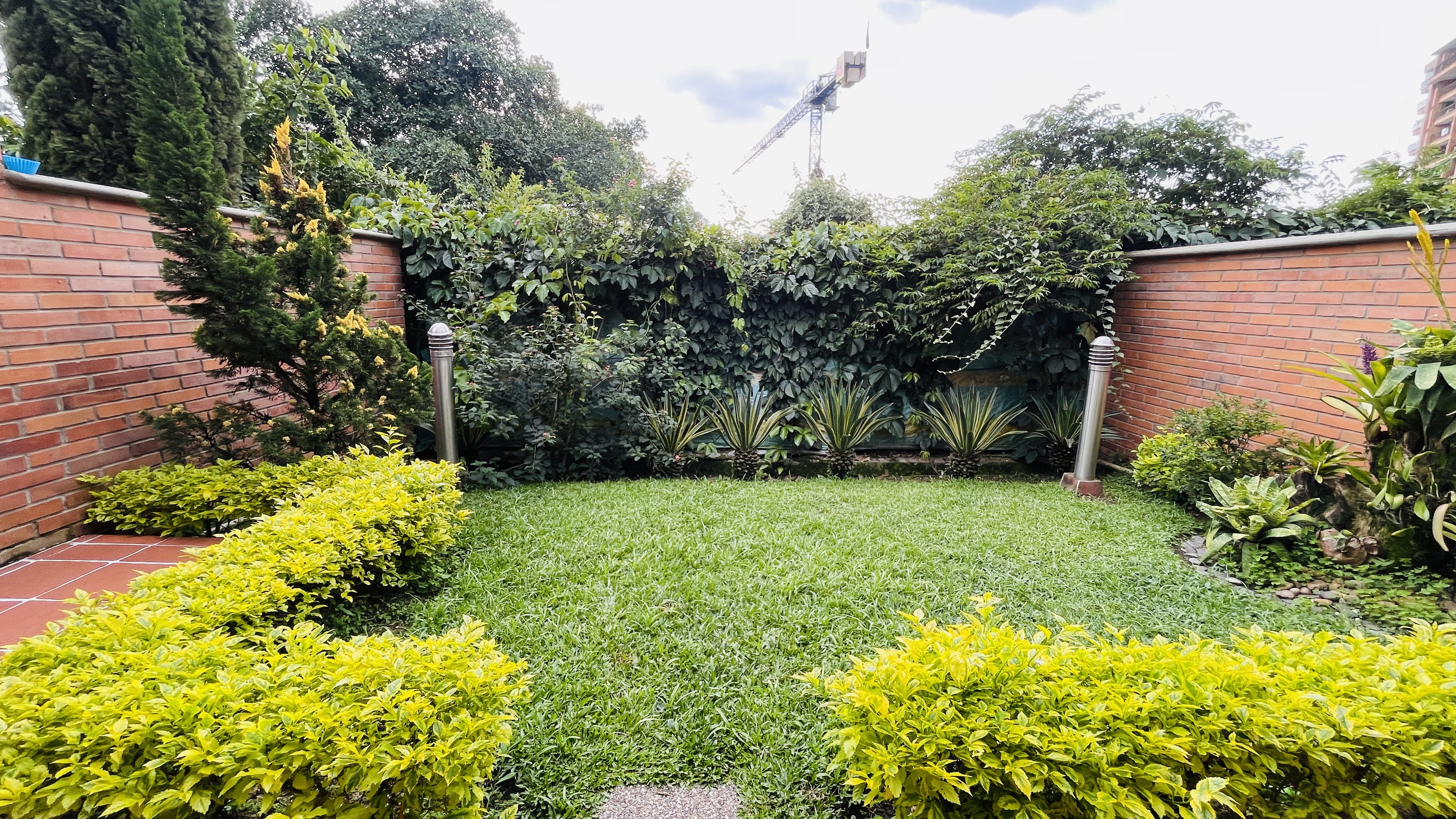 Casa para arriendo en la loma de las brujas