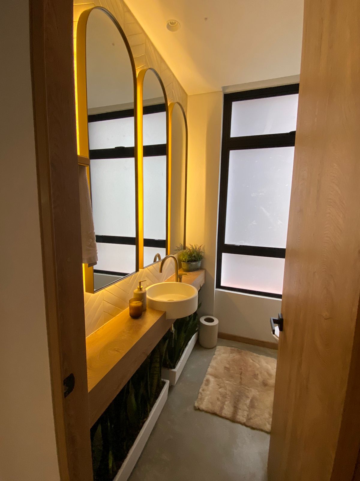 Apartamento lujoso en arriendo amoblado