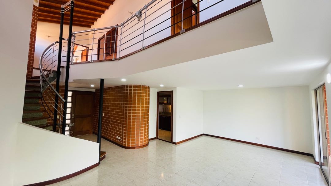 Casa para la venta o arriendo en envigado