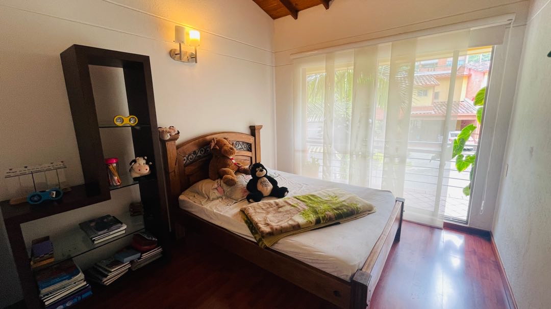 Casa en arriendo o a la venta en la intermedia