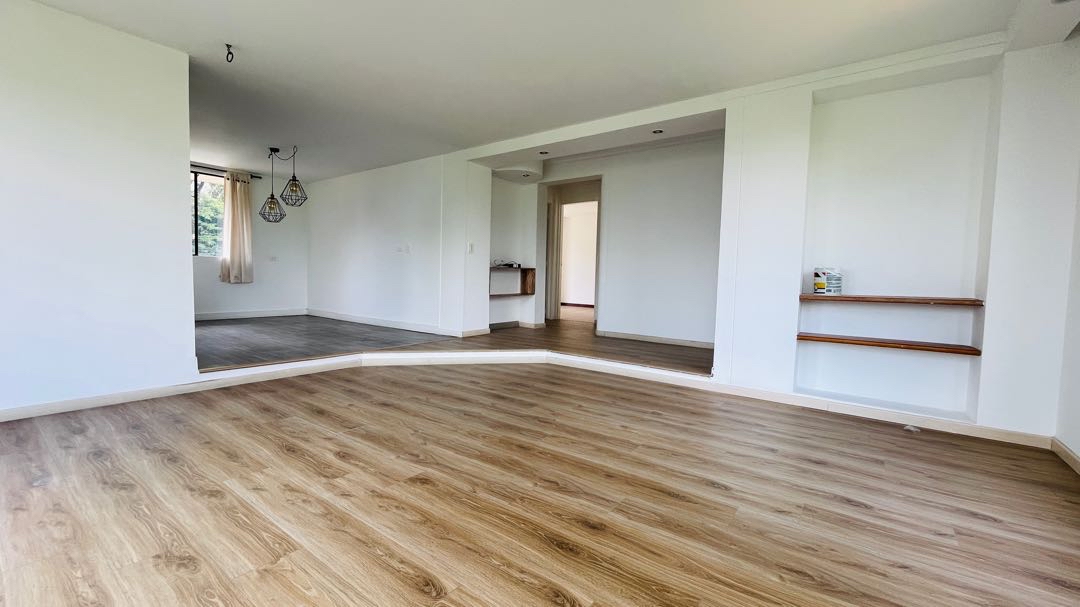 Apartamento en arriendo cerca al tesoro