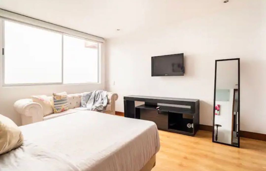 Apartamento amoblado cerca al tesoro