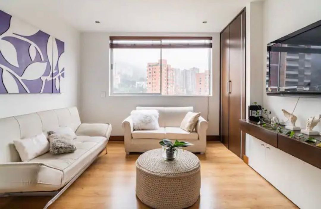 Apartamento amoblado cerca al tesoro