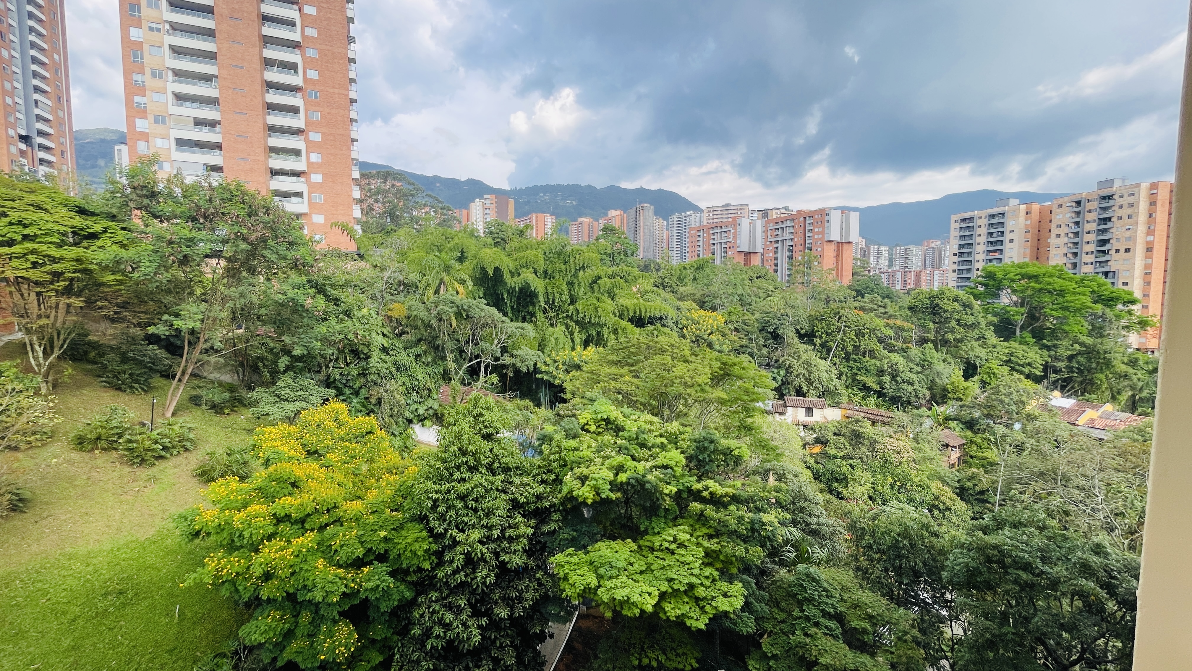 Apartamento en arriendo en la loma del esmeraldal