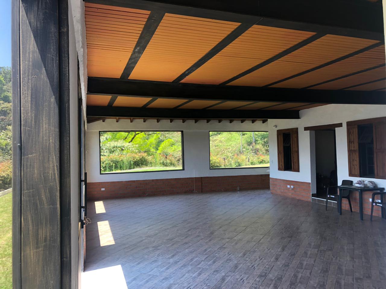 VENCAMBIO FINCA DE RECREO CASA DUPLEX  EN EL RETIRO ANTIOQUIA.