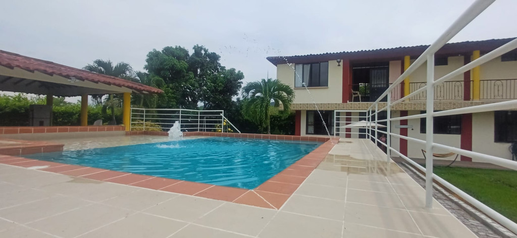 Imagen de CASA EN VENTA 