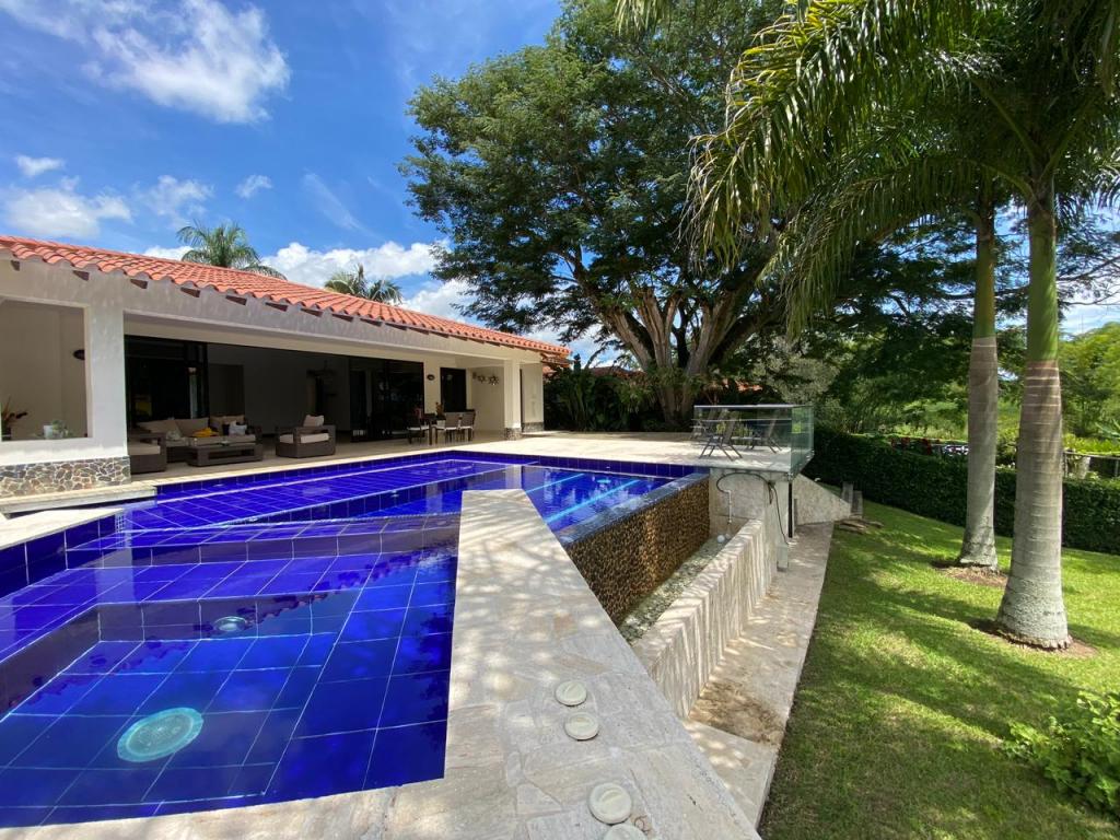 Imagen de CASA CAMPESTRE EN VENTA 