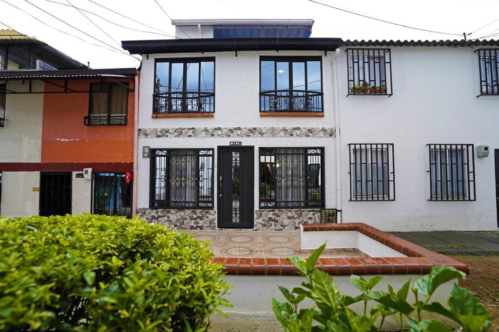 CASA EN VENTA LLANO AZUL DOSQUEBRADAS