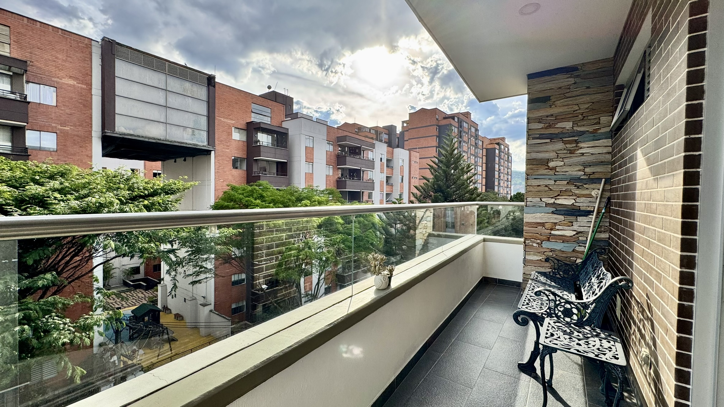 Apartamento en Venta. Envigado, Villagrande.