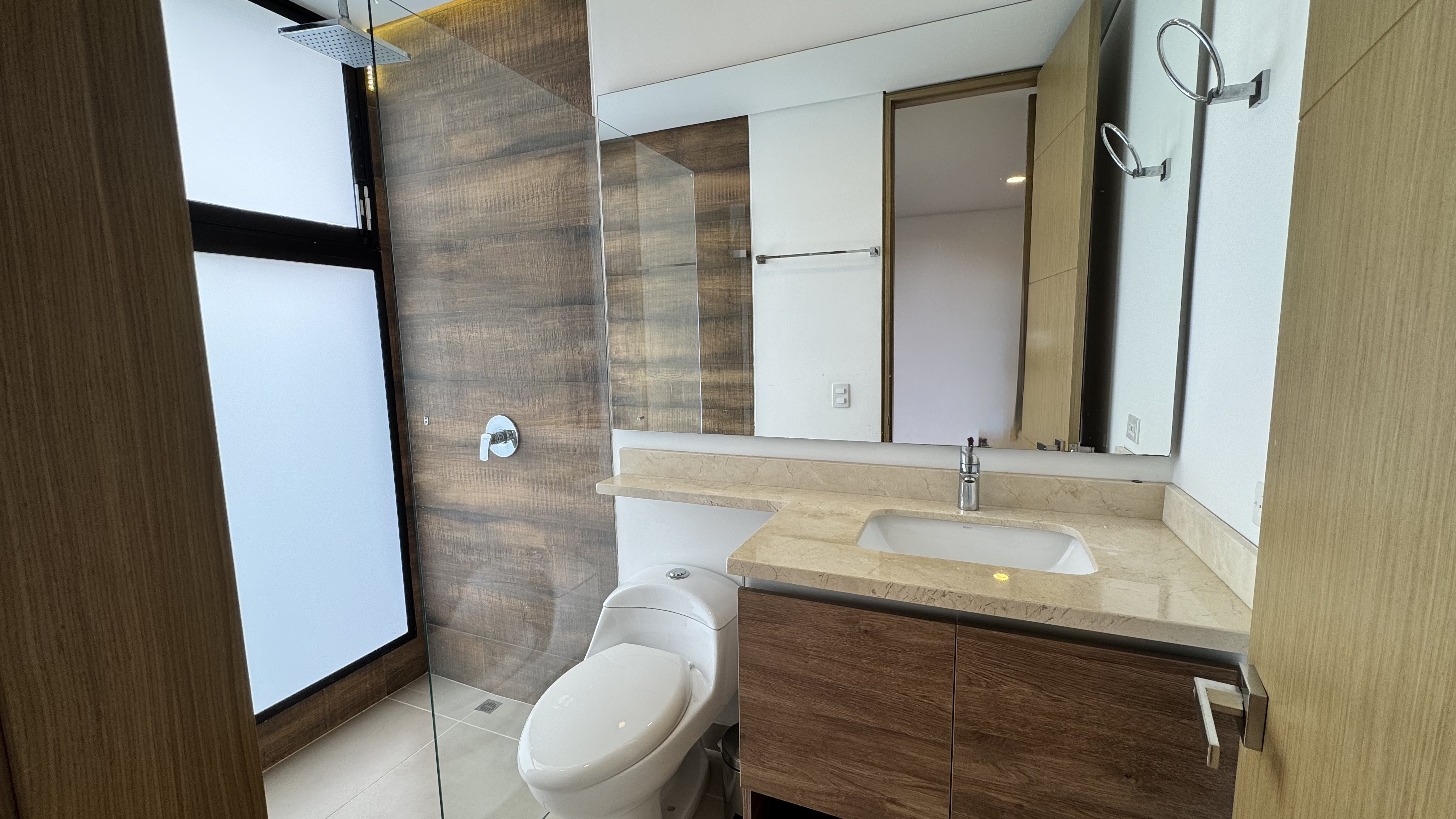 Apartamento en venta. Rionegro, Llano grande.