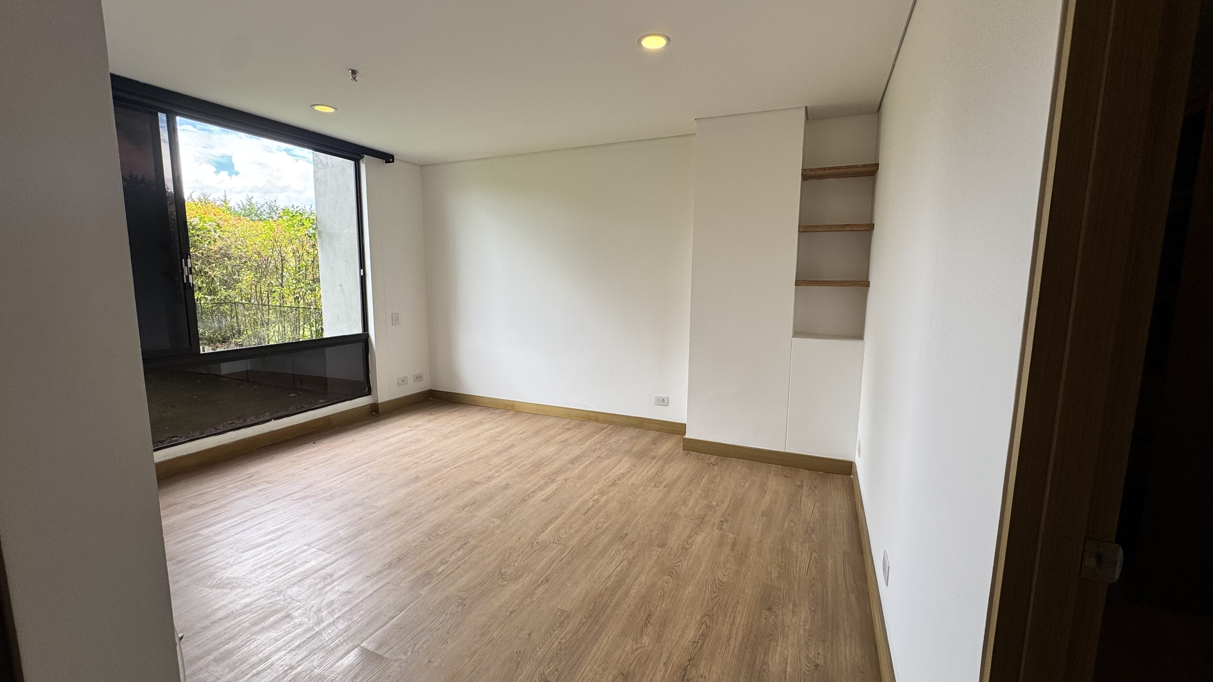 Apartamento en venta. Rionegro, Llano grande.