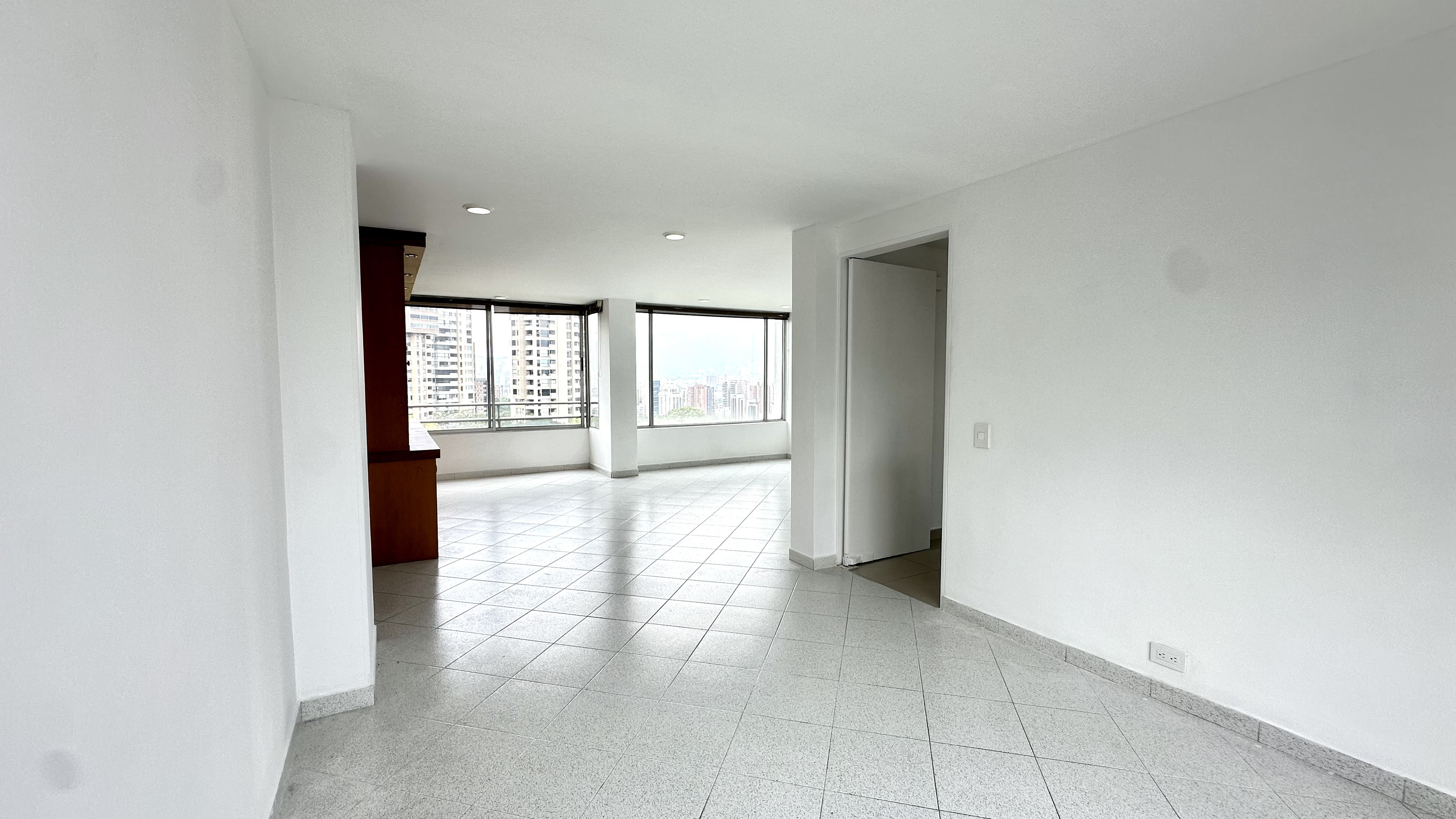 Apartamento en Venta. El Poblado, Medellín.