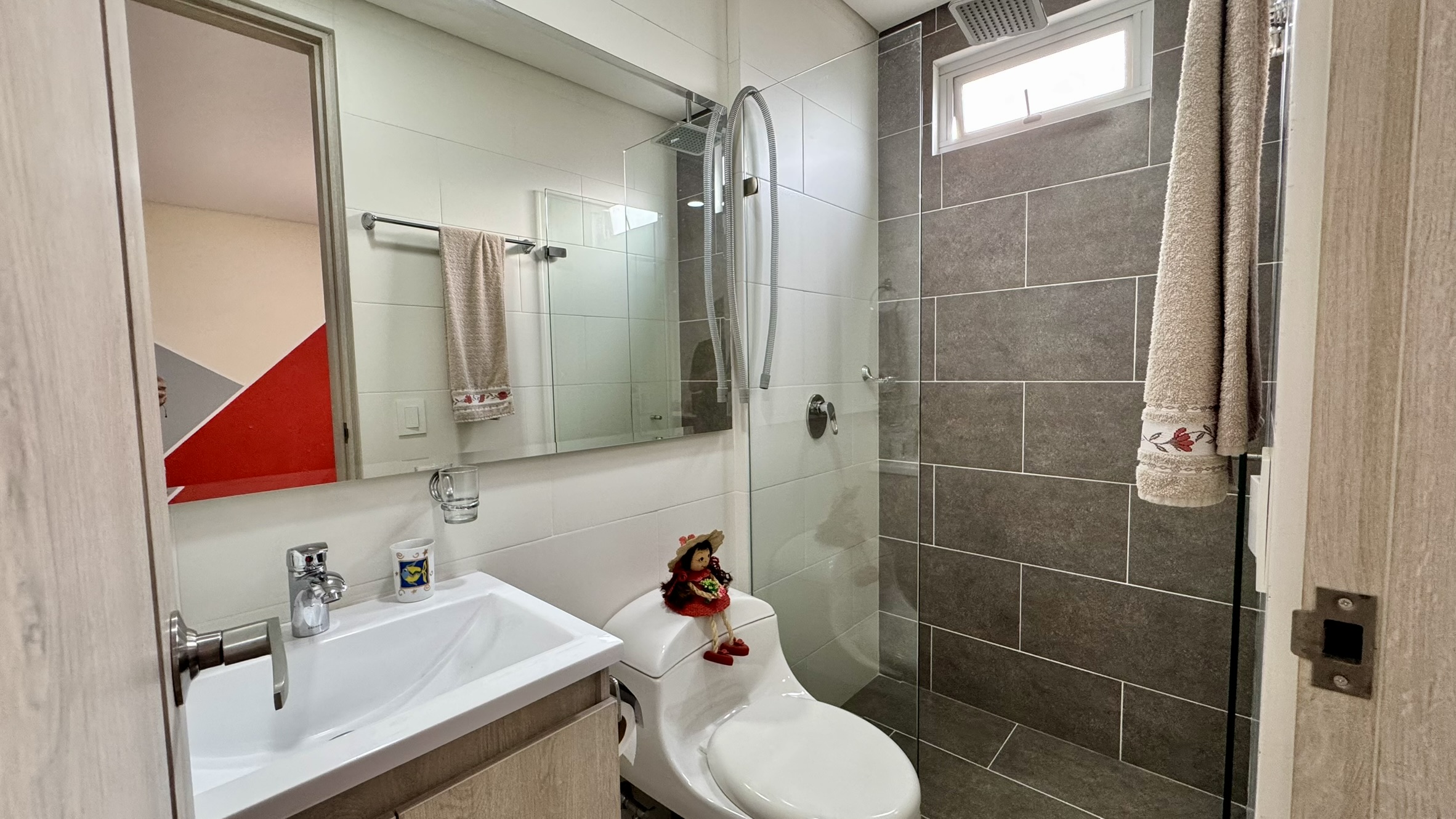 Apartamento en Venta. Envigado, Villagrande.
